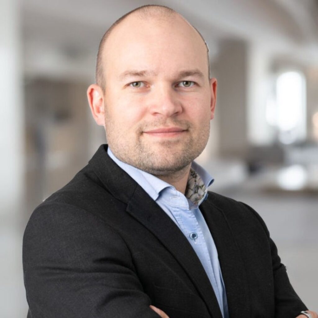 Face forward photo of Paula's client, Timo Pernu.